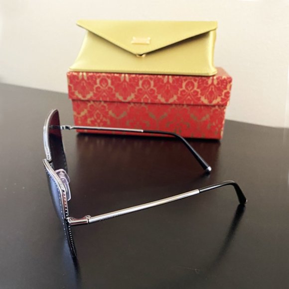 NWT Dolce & Gabbana Women's Genuine Sunglasses - Picture 3 of 4